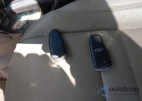 2016 Ford Escape Titanium из США, поврежденный, VIN 1FMCU0J91GUA53691